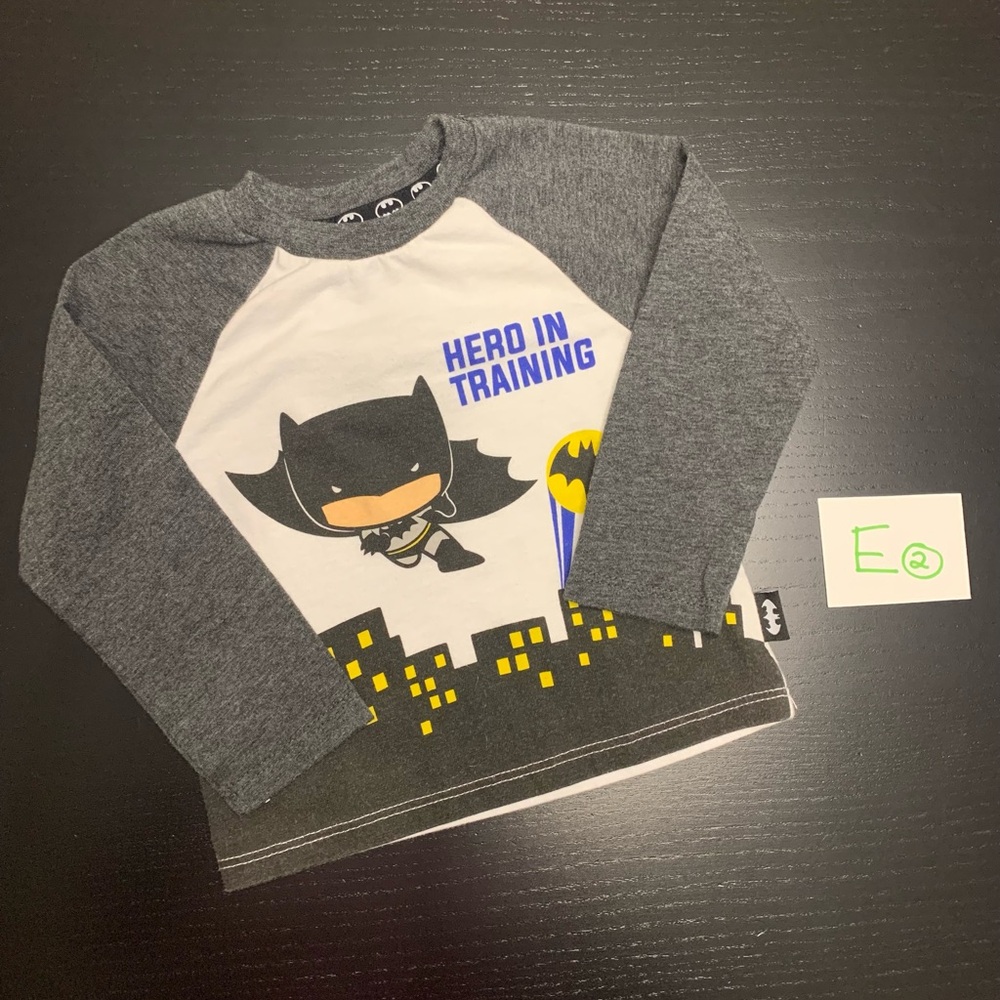 ⭐️5/$10.00⭐️ Batman 3-6m Long Sleeve T-Shirt